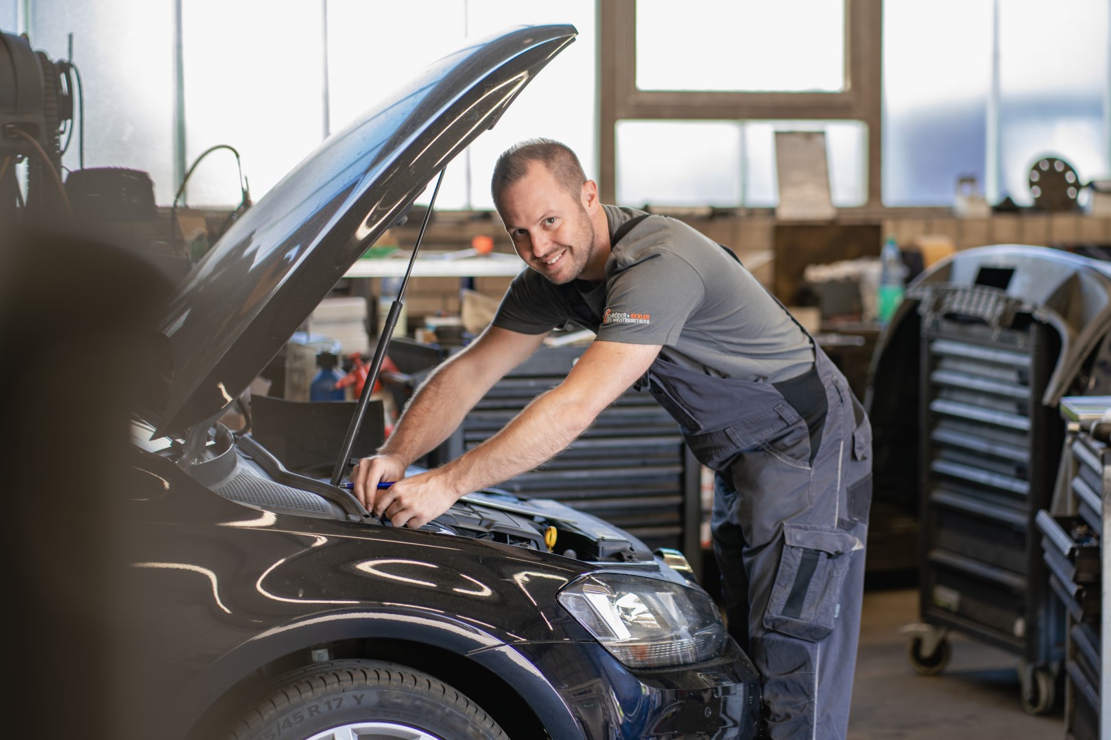KFZ-WERKSTATT